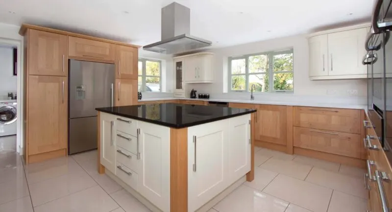 Saunton Painted Oak — Oak