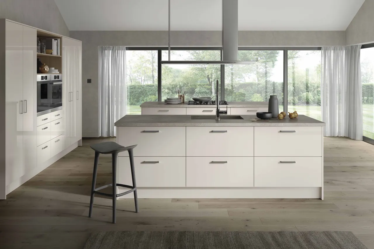 Avila High Gloss — Cashmere