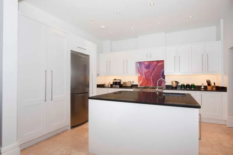 Portchester Inframe Primed MDF (Classic Frame) — Photo Library